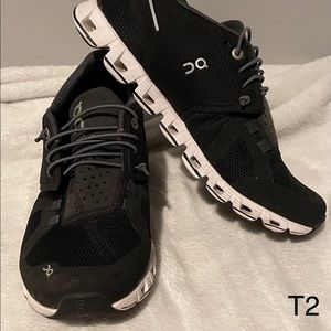 Swiss Engineering On Tennis shoes W7